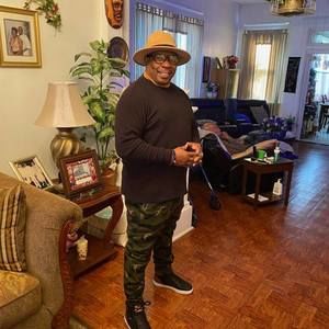 Meet your Posher, Leonce t.